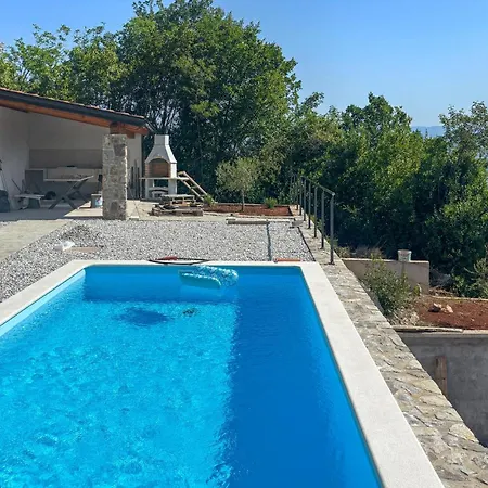 Stunning In Opatija-moscenicka Ferienhaus *